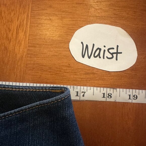 Torrid 12T Dark Wash Skinny Jeans With Triple Button High Waist - Picture 3 of 8